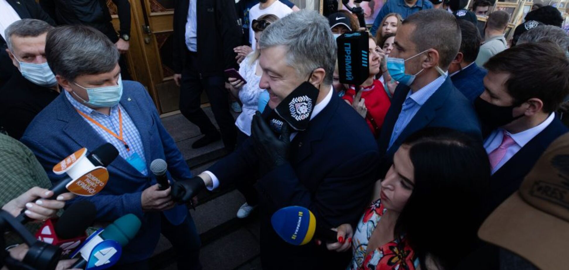 Адвокат пояснив, чим незаконна 'підозра' Порошенку