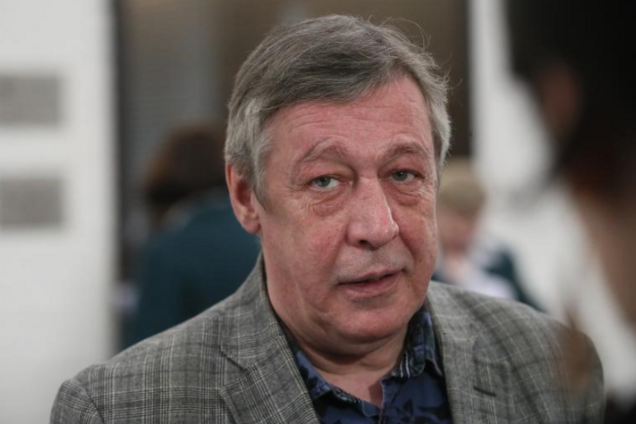 Пьяный Ефремов устроил скандал в баре перед ДТП