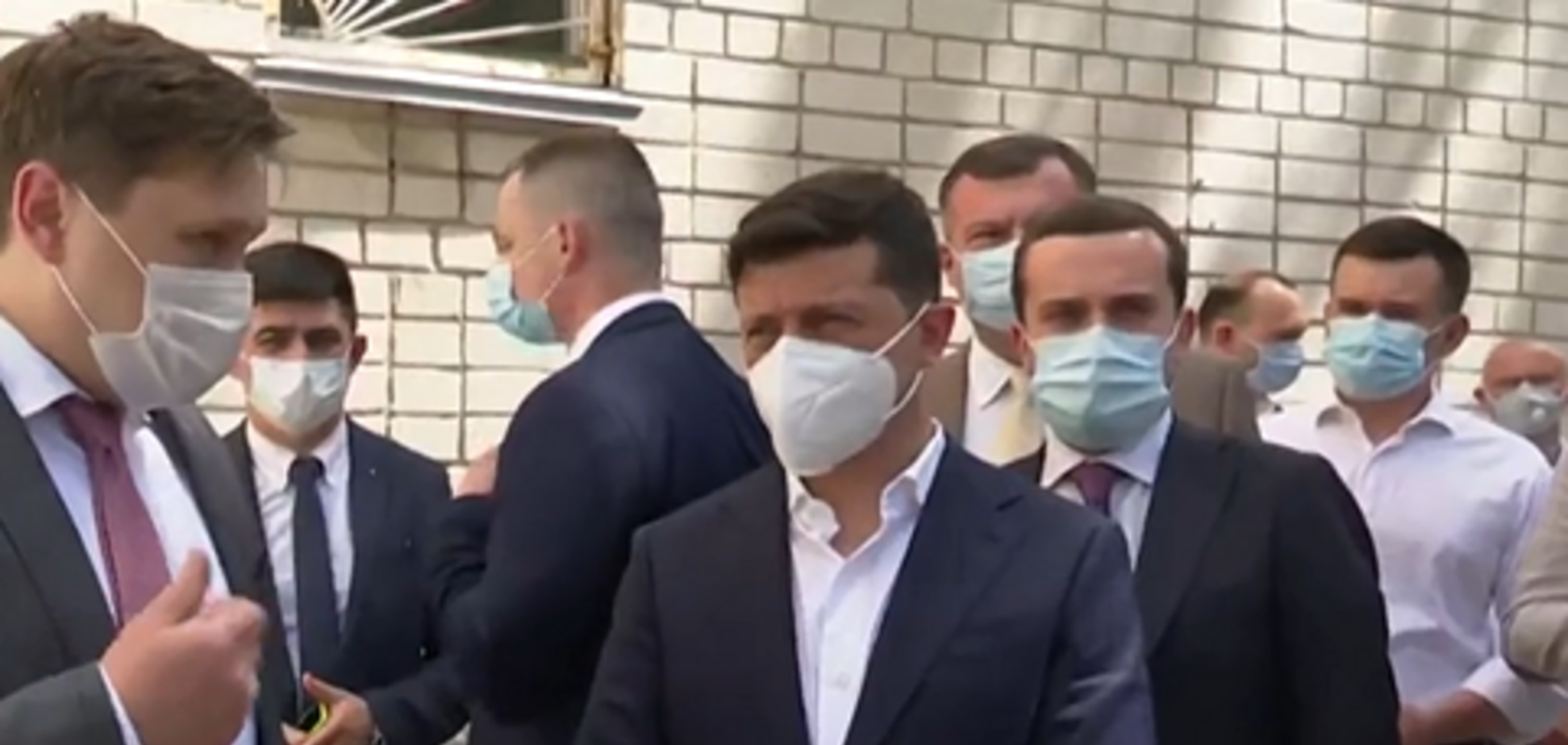 Зеленский прибыл с проверкой в Чернигов: видео встречи