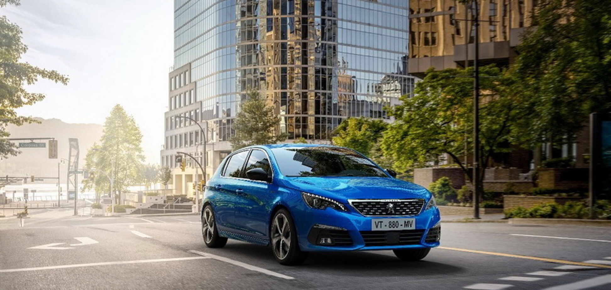 Peugeot 308 обзавівся цифровими приладами і новими опціями