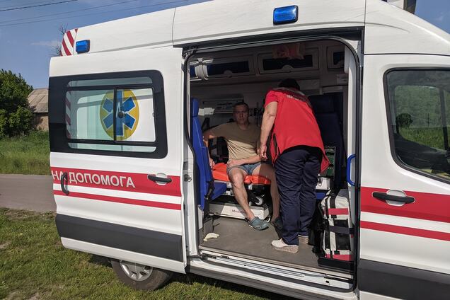 На Київщині депутату в бійці прострелили ногу: спливло відео
