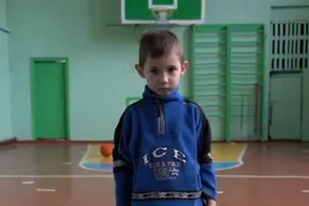 Шестирічний хлопчик з Донбасу розповів про життя на лінії фронту. Відео