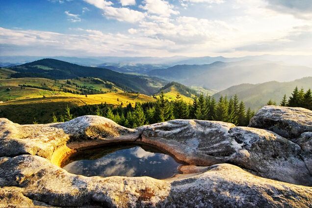 Енергія каменю і природи: ТОП-7 місць сили України і як до них дістатись