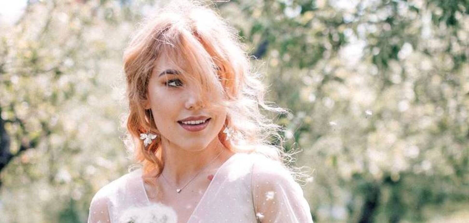 Победительница 'Холостяка' показала обнаженное тело в прозрачном белье