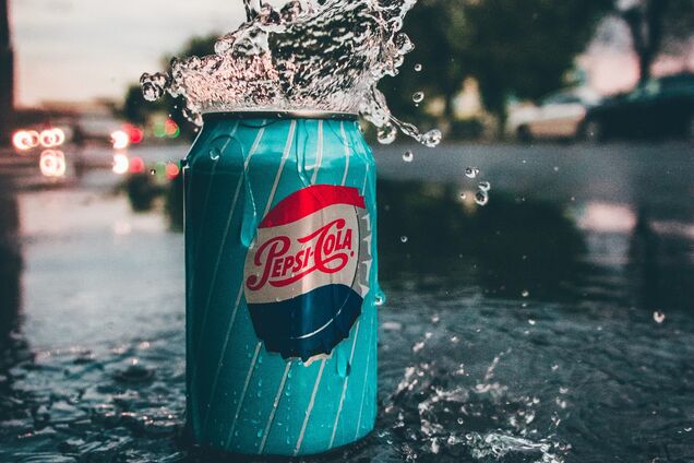Как Pepsi Cola стала напитком поколения: история успеха бренда