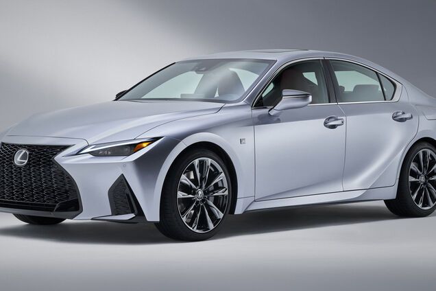 Lexus IS 2021