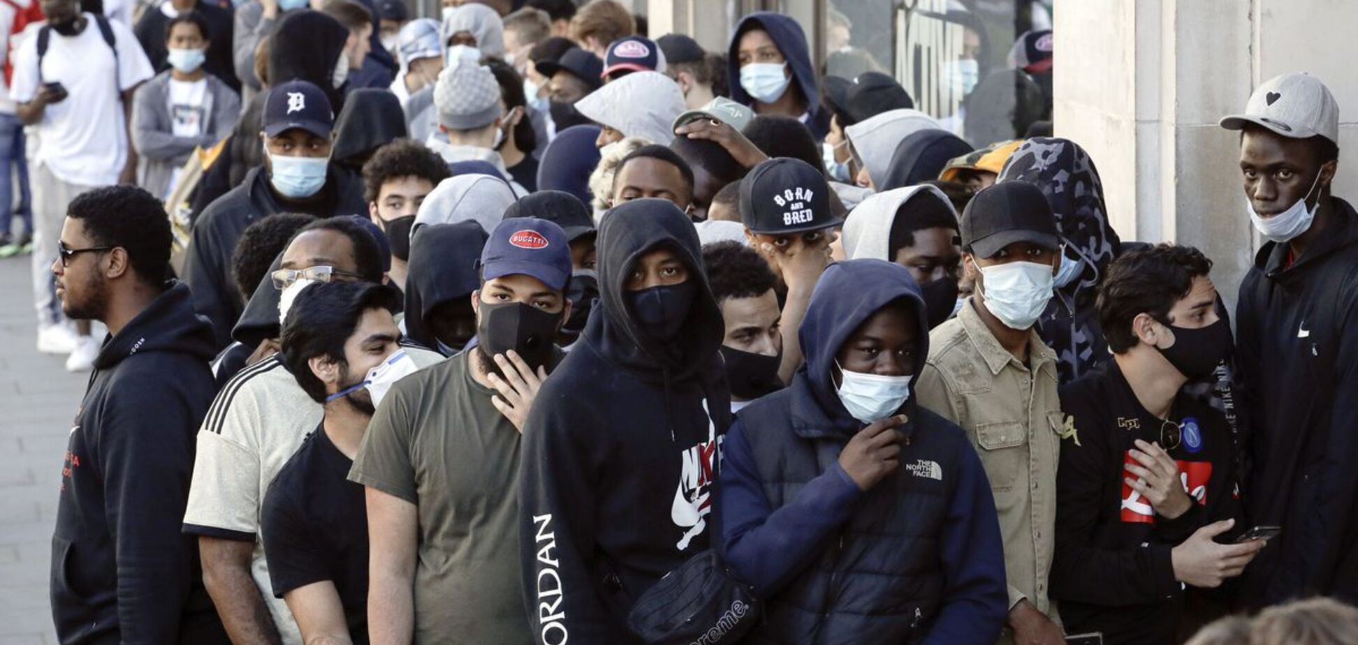 Черги в Великобританії