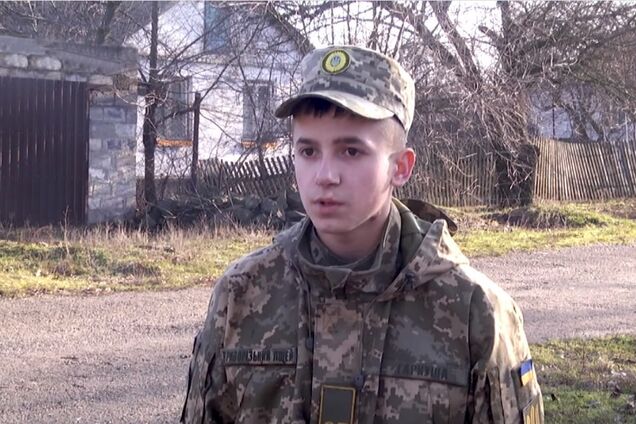 Президент наградил 17-летнего Александра Гаркуша за спасение детей