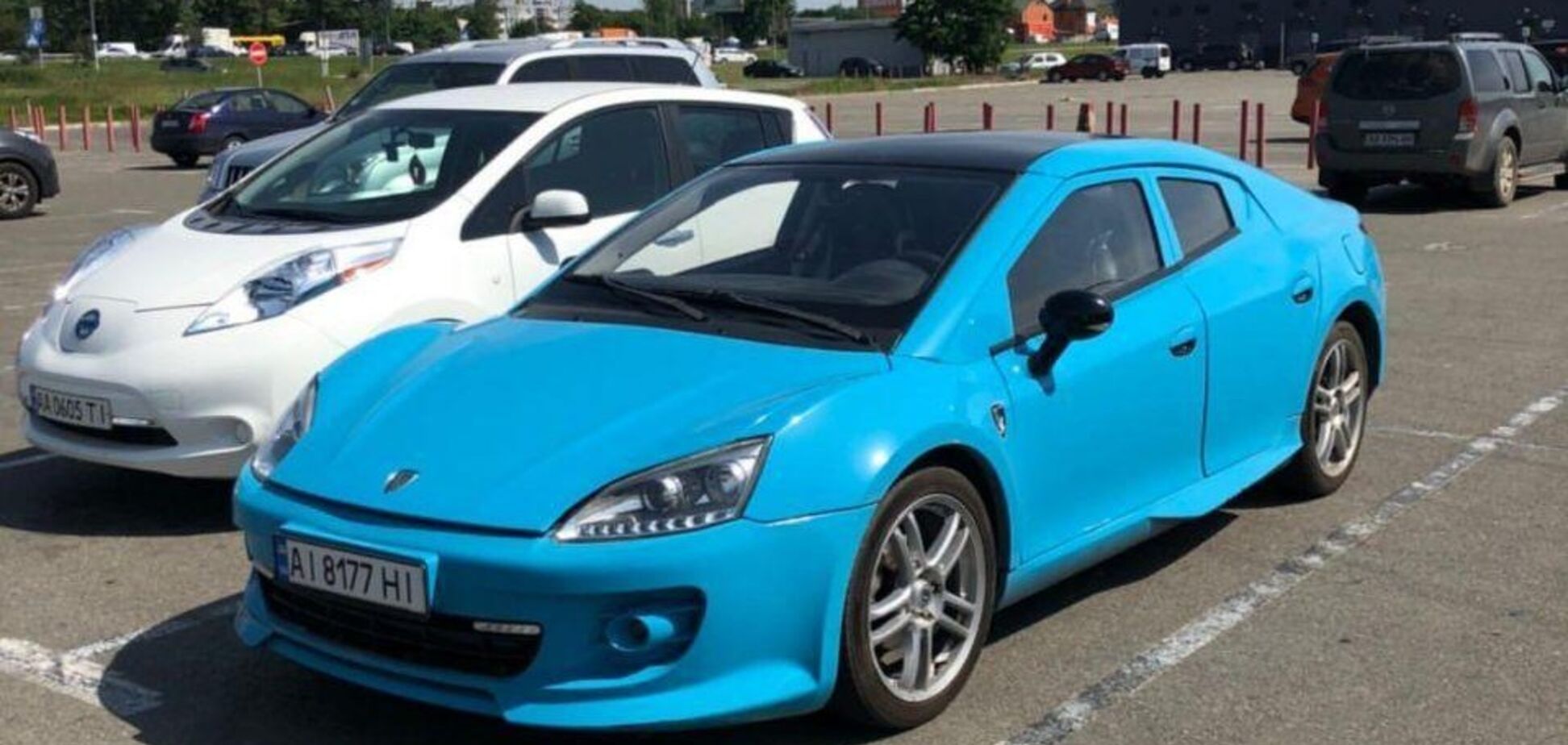 В Україні зняли російсько-французький спорткар з незвичайною історією