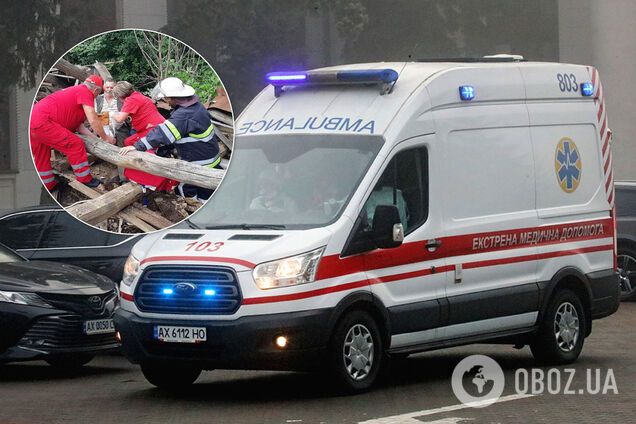 На Харківщині будинок впав на двох чоловіків. Фото з місця події