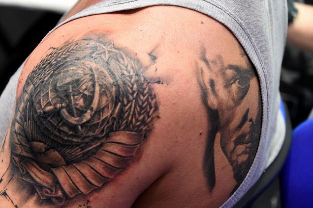 Татуировки СССР популярны среди молодежи