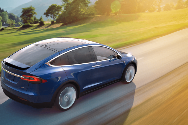 Німеччина подала в суд на Tesla: що сталося