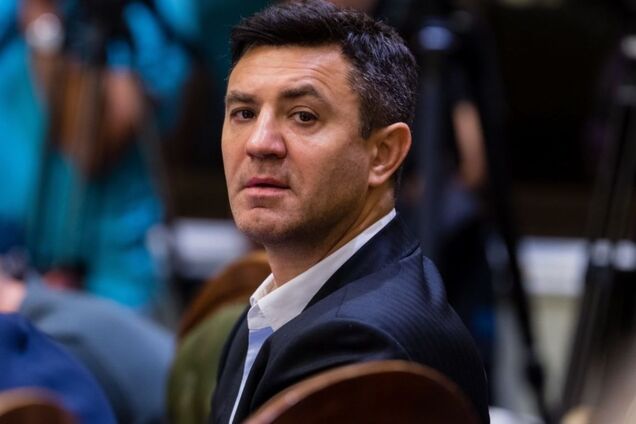 Тищенко не смог ответить на вопрос, сколько нардепов в Раде. Видео