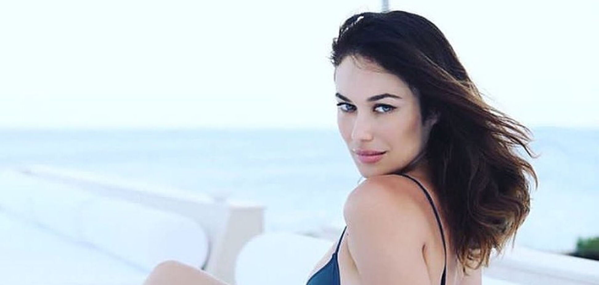 40-річна Ольга Куриленко роздяглася для пікантної фотосесії