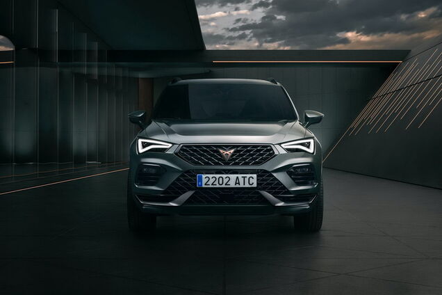 Cupra Ateca получила агрессивный облик и 300-сильный мотор