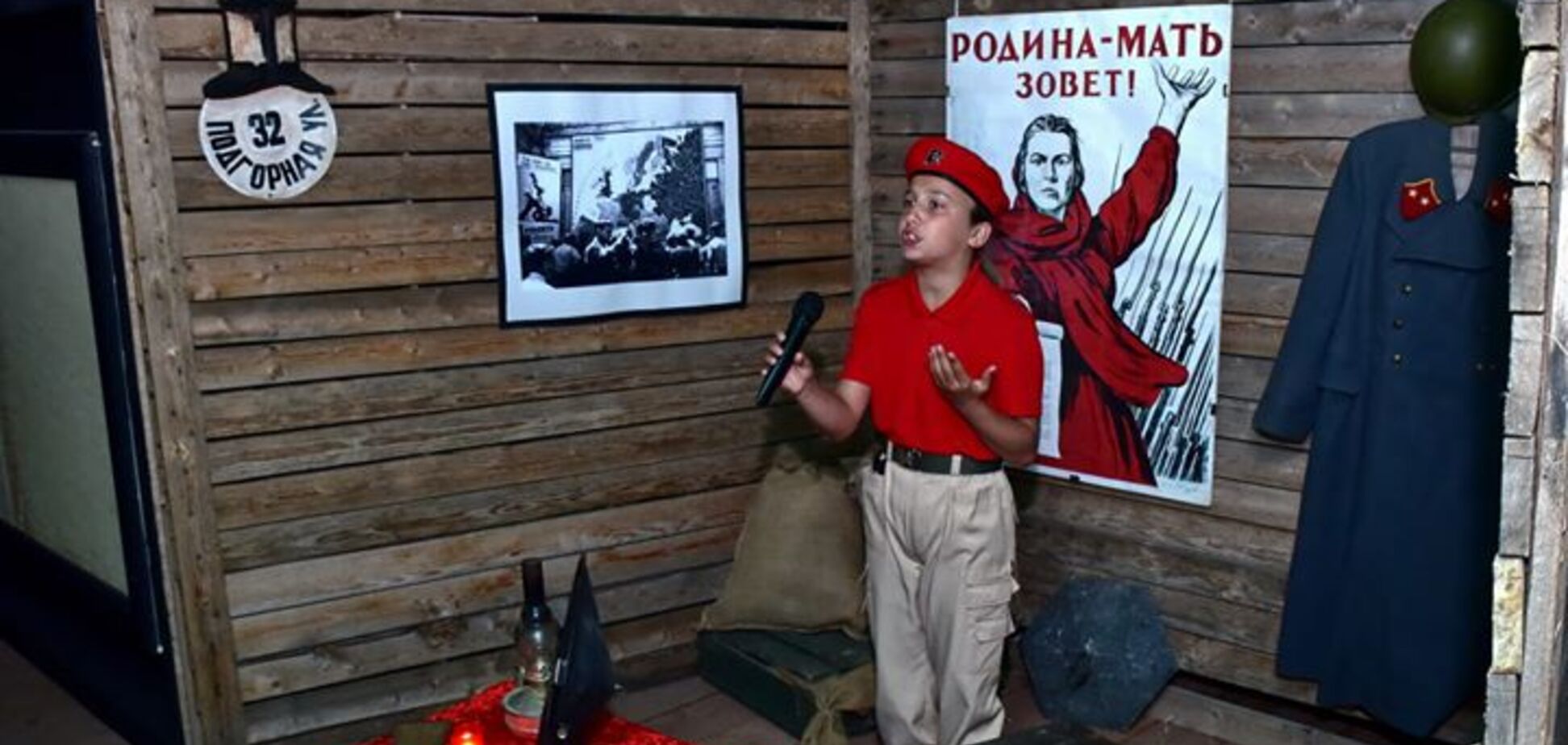 Окупанти влаштували пропагандистську акцію у Криму (джерело: Facebook Анатолія Штефана)