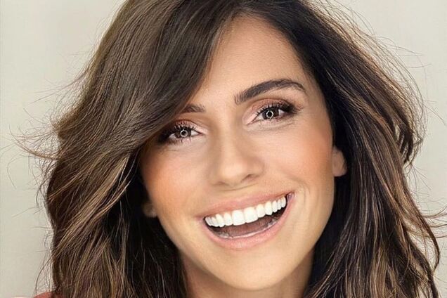 44-летняя звезда 'Клона' восхитила сеть стройным телом в бикини. Фото