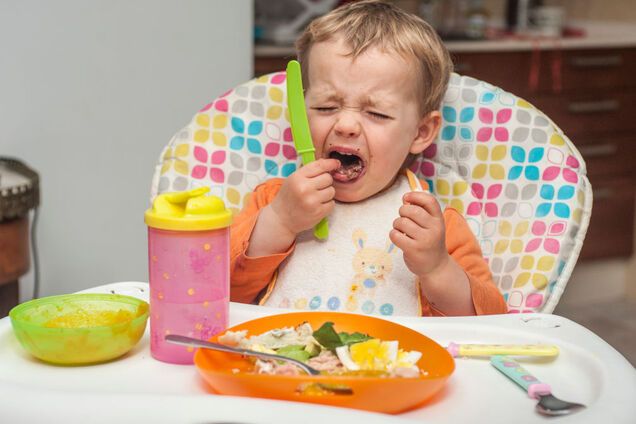 5 хитрих трюків, щоб змусити вашу розбірливу дитину їсти фрукти та овочі