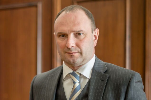 Егора Божка отстранили от работы в МИД