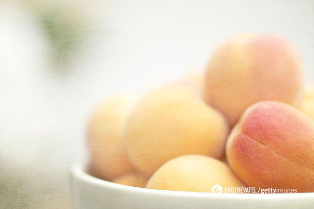Від смаженої вишні до абрикосового крему: 3 несподівані рецепти для фруктів