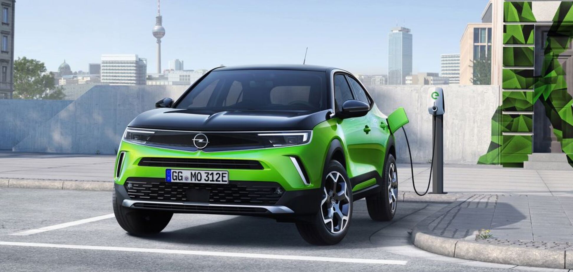 Есть электрическая версия: рассекречен новый Opel Mokka 2021