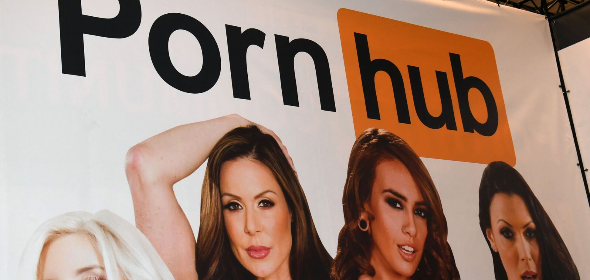 Любитель проанализировал 8,5 млн роликов на Pornhub: названы категории-победители