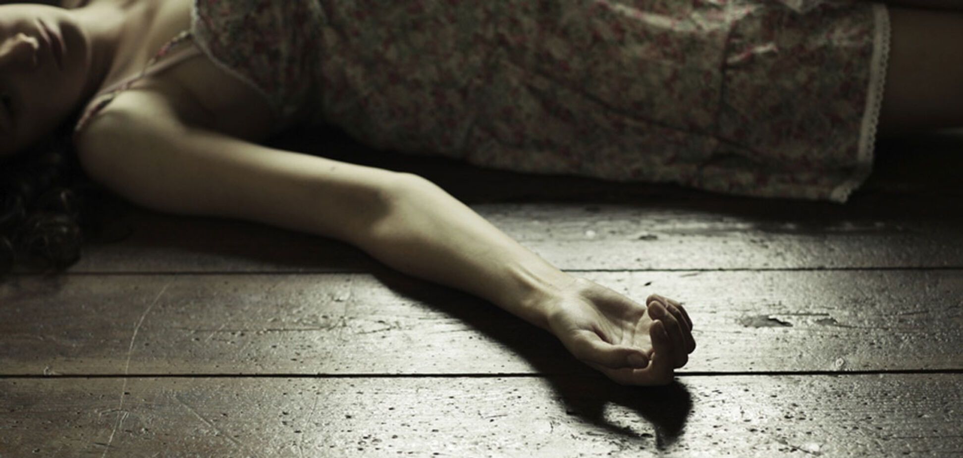 В Днепре в частном доме обнаружили четыре тела. Фото 18+