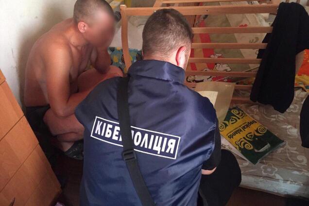 На Днепропетровщине аферисты продали сотни несуществующих авто. Фото