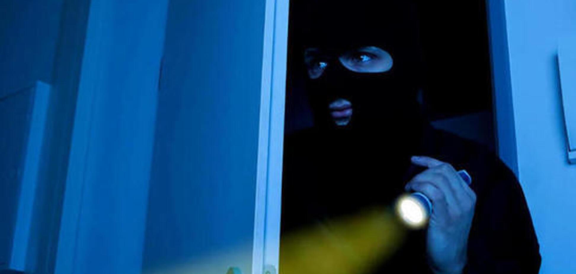 Под Киевом вооруженная банда ограбила экс-главу 'Олимпа' и известного дизайнера