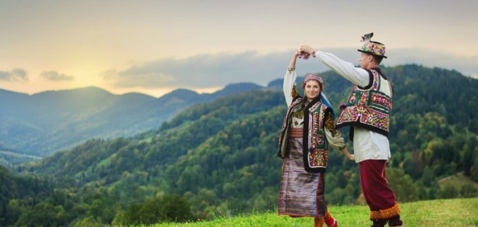 Діалект Закарпаття суттєво відрізняється від літературної української