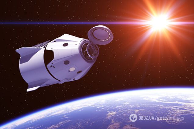 Корабель Ілона Маска Crew Dragon