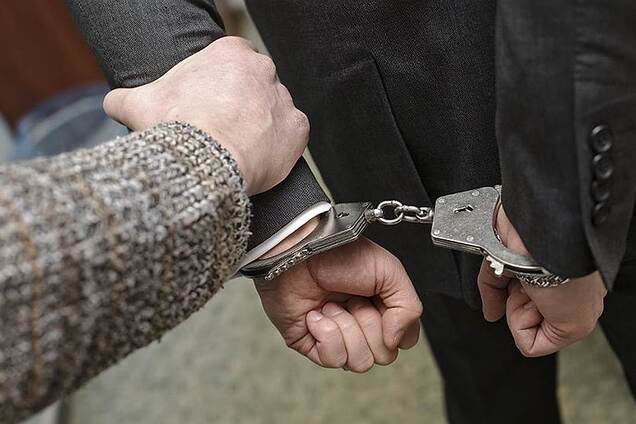 В Днепре отправили в суд дело против учителя-педофила