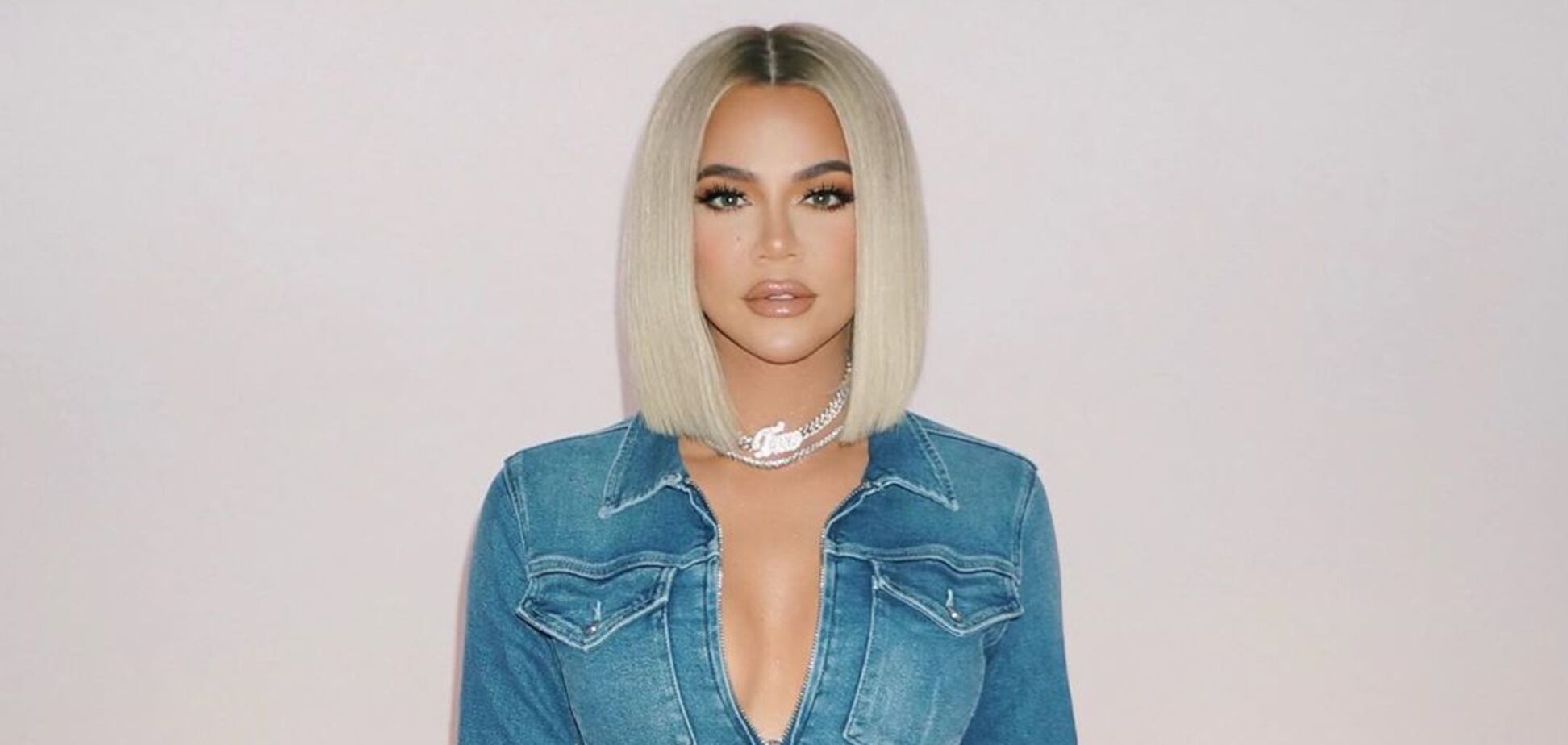 Сестра Кардаш'ян у відвертому бікіні позувала для української фотографки