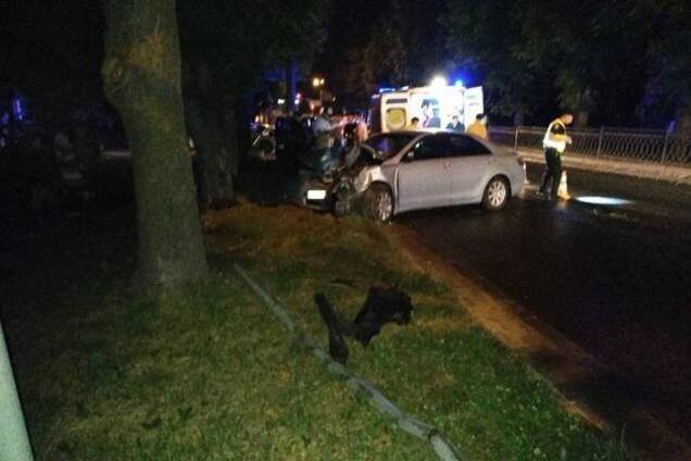 В Ривне пьяная полицейская сбила двух пешеходов: СМИ назвали имя и показали фото