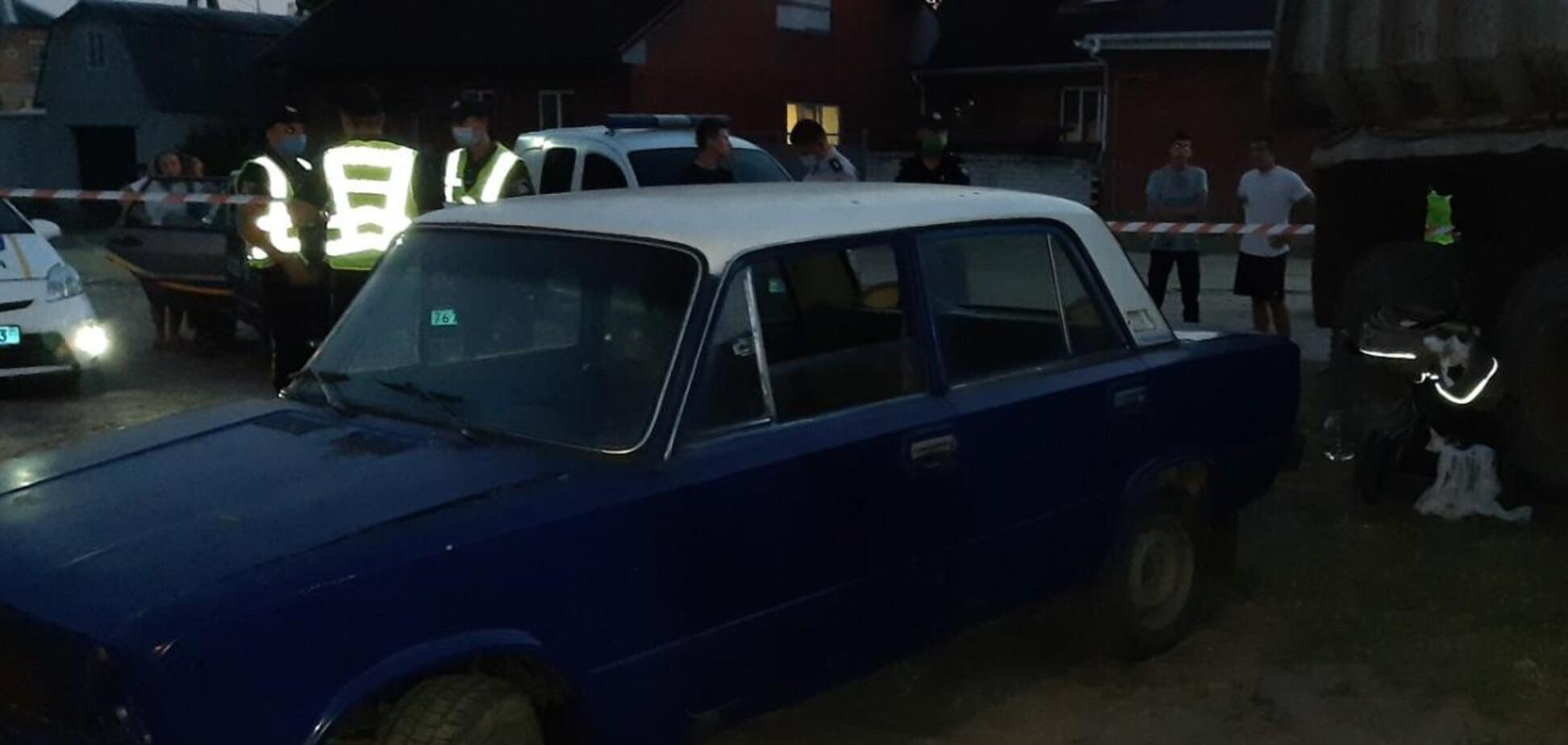 В Харькове автомобиль наехал на коляску, младенец не выжил