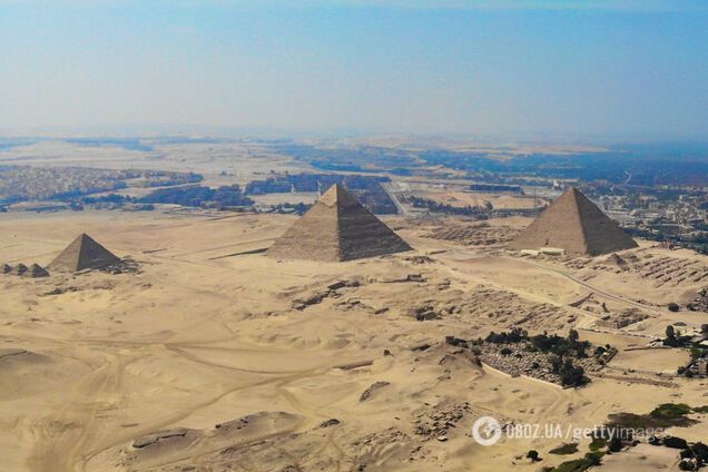 Єгипет пом'якшив карантин і відкриває авіасполучення