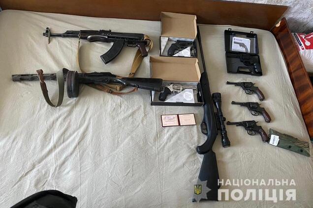 Под Киевом мужчина открыл стрельбу