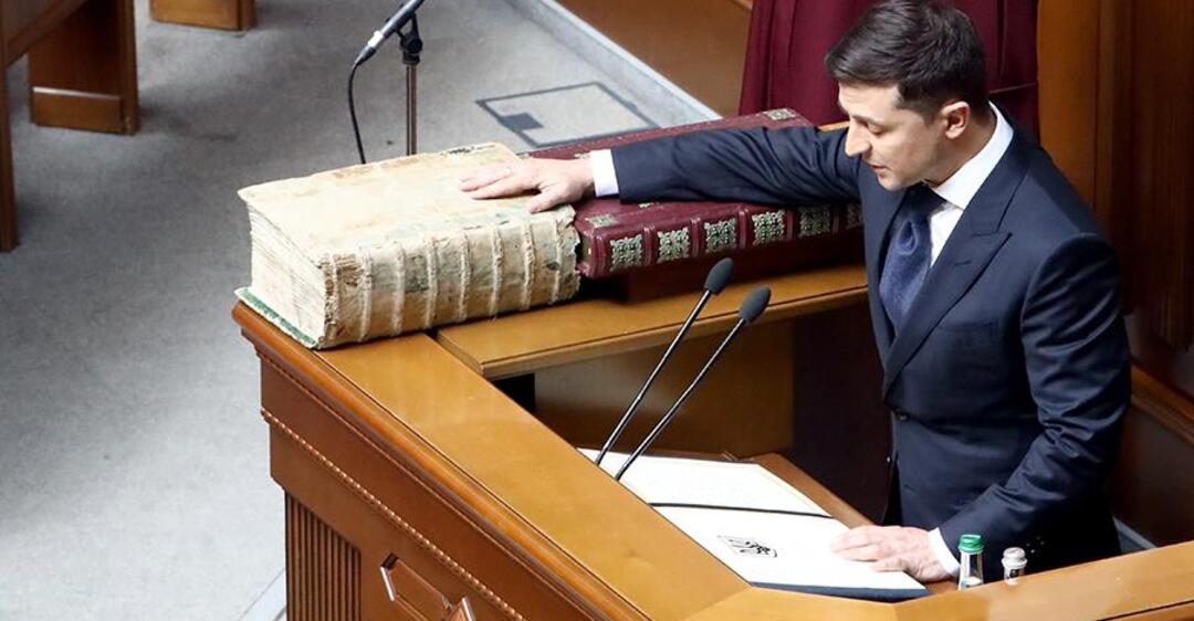 Неосновний Закон України: несвяткові роздуми з нагоди Дня Конституції