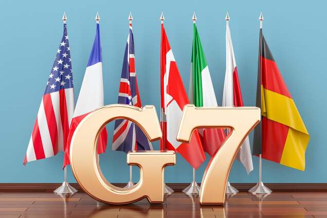 У Франції виступили проти повернення Росії в G7