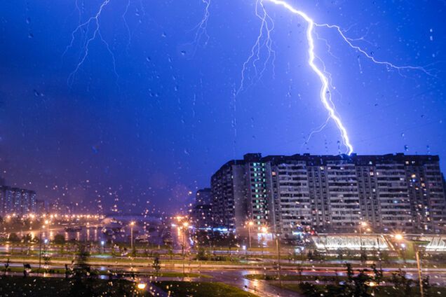 Ливни с грозами: синоптики огорчили прогнозом погоды в Днепре