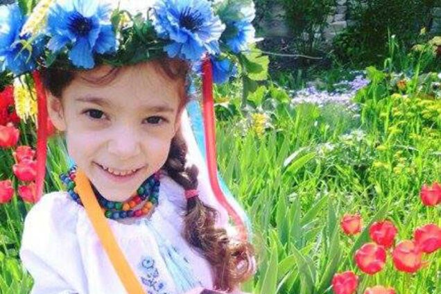 В Кривом Роге спустя 3 года похоронили сожженную девочку