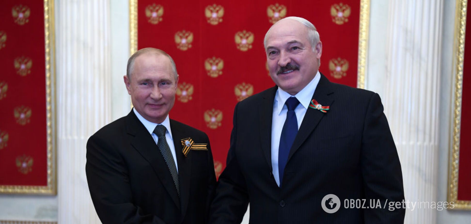 Лукашенко заявил о 'нерушимой дружбе' с Россией и обнял Путина