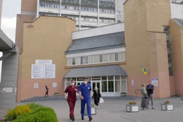 В Днепре врача оставили на работе, несмотря на взяточничество: подробности скандала