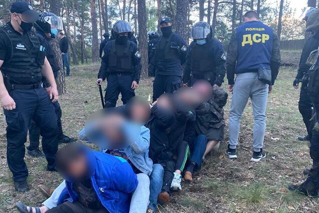 На Харьковщине задержали поселенцев Слобожанской Сечи: те из-за дрона побили авто полиции