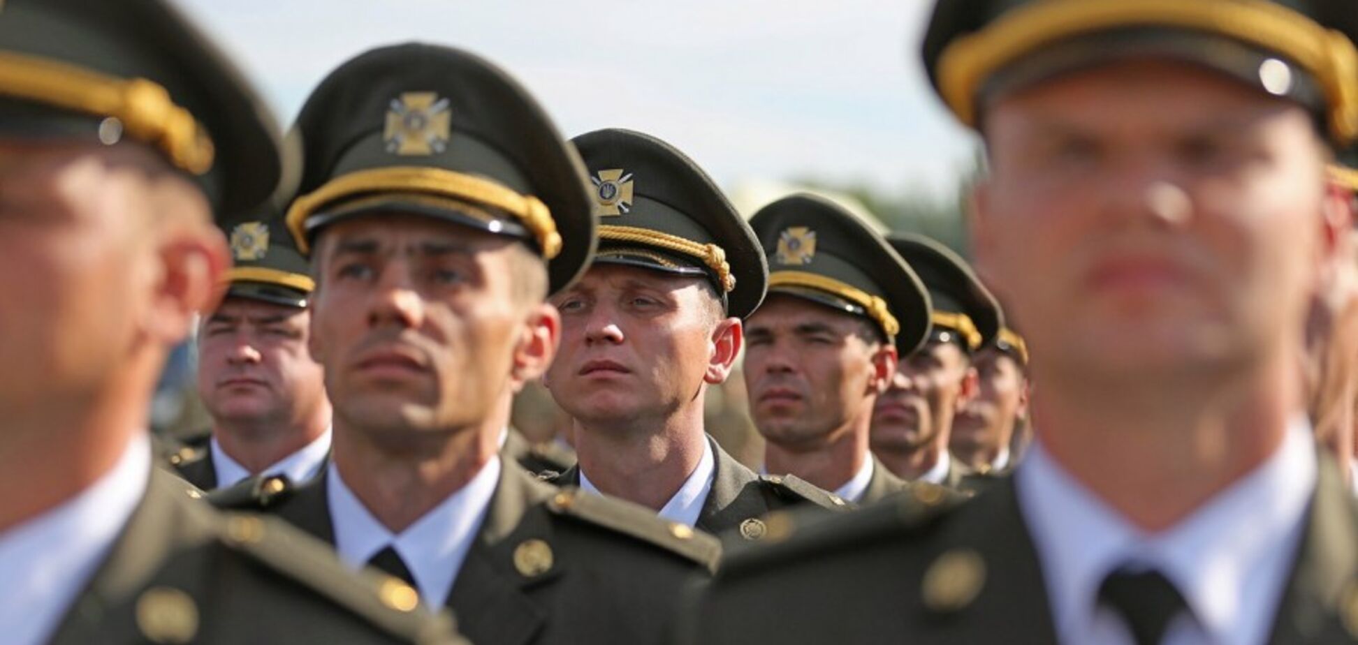 В Україні ввели нові звання в армії і на флоті. Список