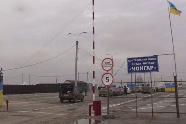 На границе с Крымом разоружили украинских военных, чтобы не раздражать россиян – Бабин