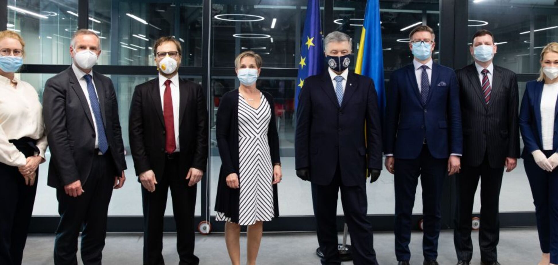 Порошенко зустрівся з послами Балтійських та Скандинавських країн в Україні: про що говорили