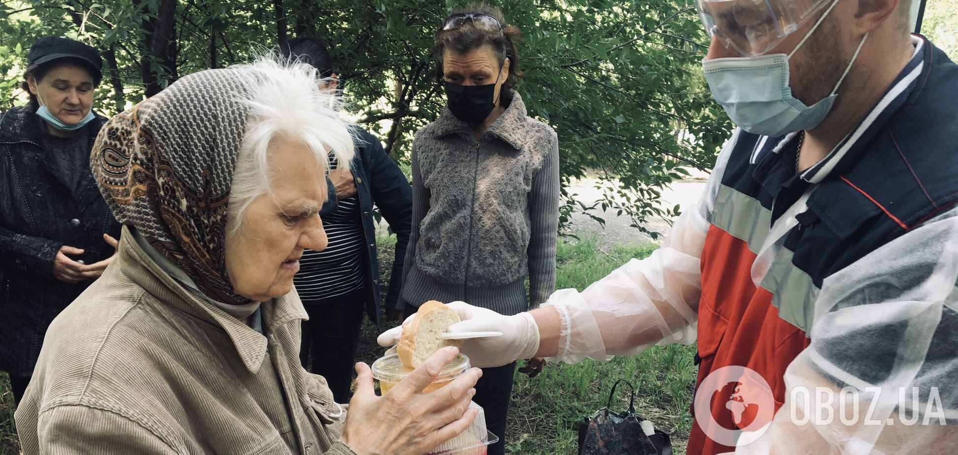 Постоянная борьба за жизнь: как в Днепре волонтеры помогают бездомным и нуждающимся