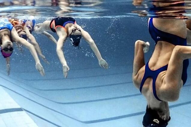 Синхронистка Алла Шишкина показала то, что всегда остаётся под водой