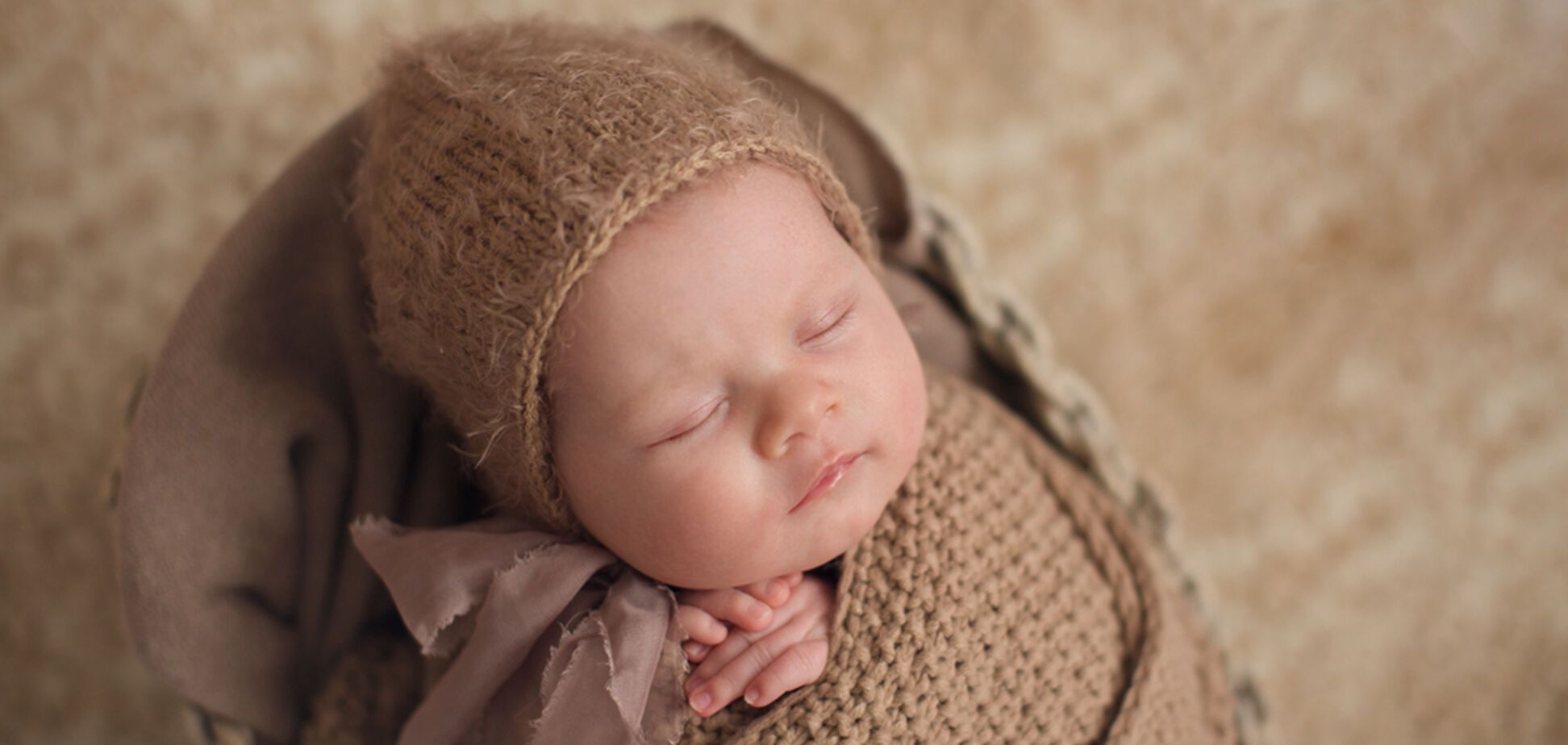 'Одиннадцать подруг': в Днепре на Троицу родилось рекордное количество девочек